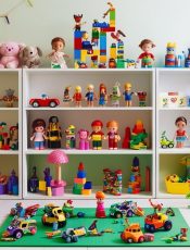 Travel-Friendly STEM Toys for Road Trips, Flights, and Hotels